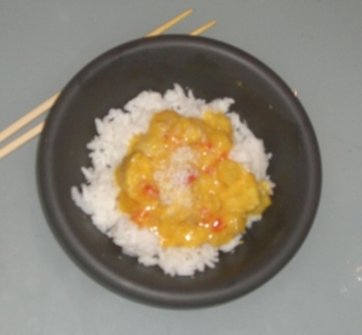 Hähnchen-Curry mit Paprika und Ananas - Rezept