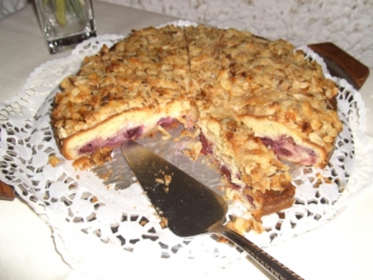 Bilder für Kirschkuchen mit Creme fraiche-Guß - Rezept