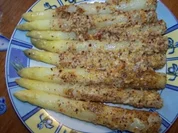 Spargelstangen im Haselnussmantel - Rezept