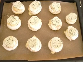 Rezept: Gefüllte Champignons Bild Nr. 2 Gefüllte Champignons - Rezept - Bild Nr. 2