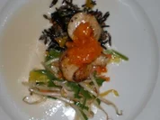 Jakobsmuscheln mit Kumquatconfit und Pinienkernsoße - Rezept