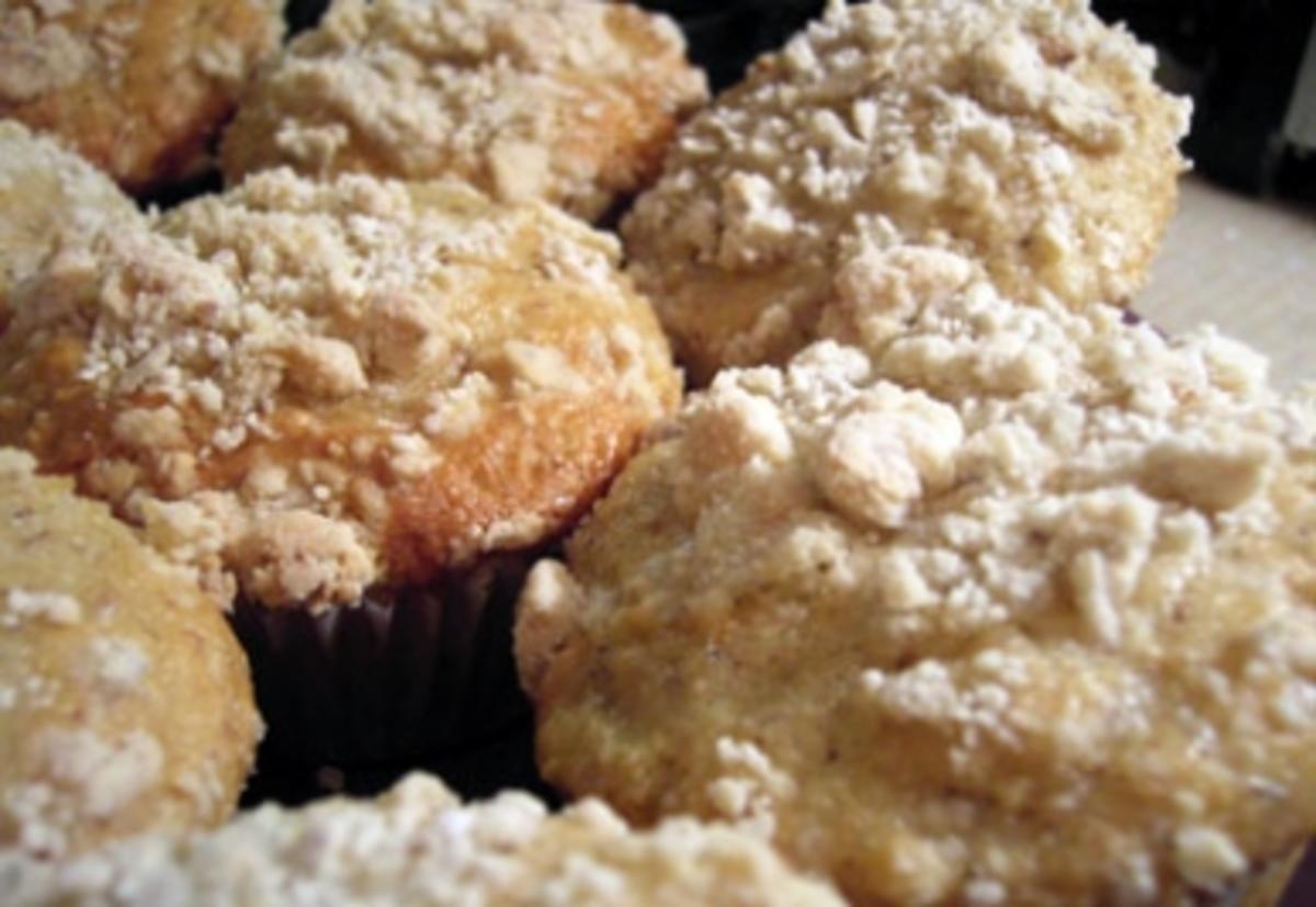 Muffins: Weiße Schoki und Apfel-Nuss mit Streuseln - Rezept