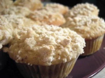 Muffins: Weiße Schoki und Apfel-Nuss mit Streuseln - Rezept