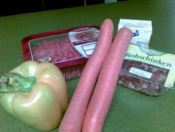 Rezept: Frikadellen Julienne Bild Nr. 2 Frikadellen Julienne - Rezept - Bild Nr. 2