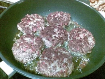 Rezept: Frikadellen Julienne Bild Nr. 5 Frikadellen Julienne - Rezept - Bild Nr. 5