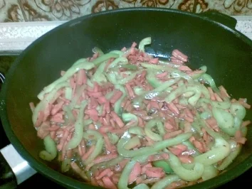 Rezept: Frikadellen Julienne Bild Nr. 6 Frikadellen Julienne - Rezept - Bild Nr. 6