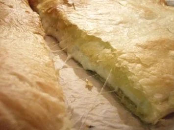 Rezept: Käse-Blätterteig-Schnitten Käse-Blätterteig-Schnitten - Rezept