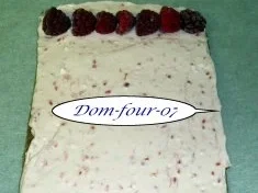 Rezept: Himbeersahne in Schokoladenroulade Bild Nr. 3 Himbeersahne in Schokoladenroulade - Rezept - Bild Nr. 3