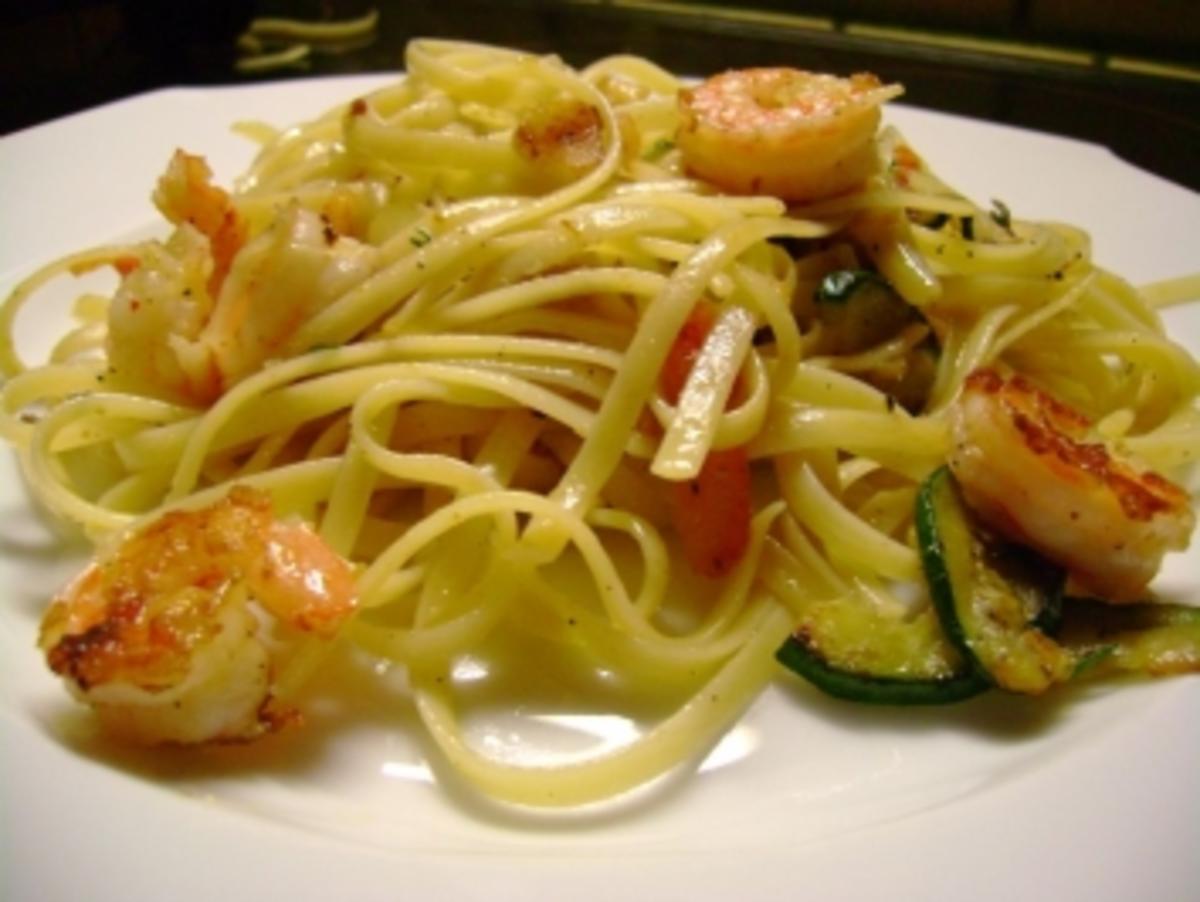 Bilder für Pasta: Scampi Knoblauchnudeln... - Rezept