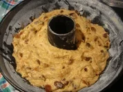 Kuchen: Amaretto-Mandel-Früchte-Hefe-Gugelhupf - Rezept