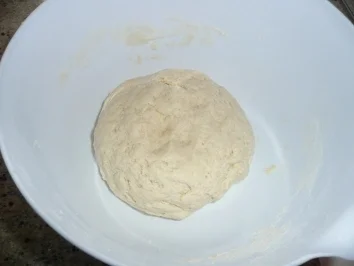 Rosenkuchen mit Kirschen - Rezept