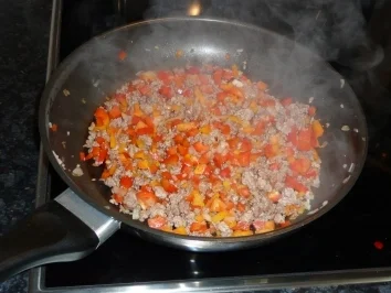 Cannelloni  gefüllt mit Gemüse und Hack - Rezept - Bild Nr. 4