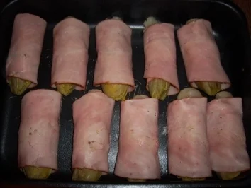 Rezept: Chicoree mit Käsehaube Chicoree mit Käsehaube - Rezept