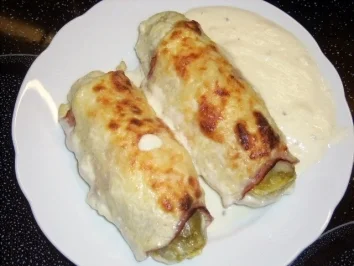 Rezept: Chicoree mit Käsehaube Chicoree mit Käsehaube - Rezept