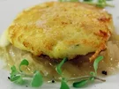 Rezept: Mozzarella-Erdäpfelschnitzel auf Sauerkraut Mozzarella-Erdäpfelschnitzel auf Sauerkraut - Rezept
