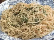 erster gang spaghetti aglio olio e pepperocino - Rezept