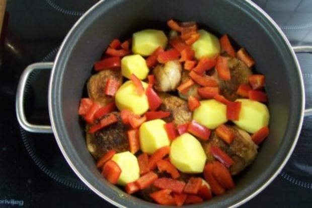 Geschmorte Hähnchenkeulen - Rezept mit Bild - kochbar.de