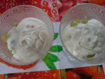 Rezept: Weintrauben in Maracuja-Joghurt Weintrauben in Maracuja-Joghurt - Rezept
