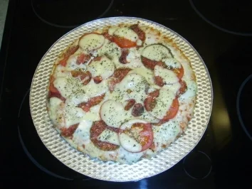 Salami-Pizza - Rezept