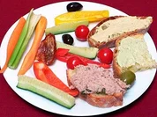 Dips mit Gemüsesticks - Rezept