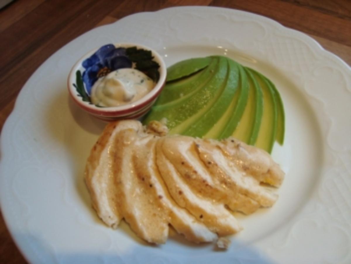 Bilder für Vorspeise - Hähnchen Brustfilet mit Avocado und Kräuter-Mayonaise - Rezept