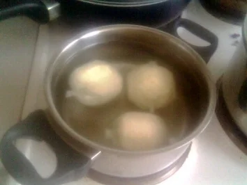 Silkes Sauerbraten in Rotweinsoße mit Kartoffelklöße und Apfelrotkohl - Rezept