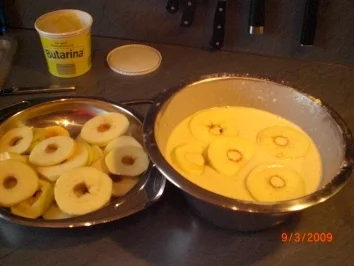 Rezept: Apfelküchle Bild Nr. 2 Apfelküchle - Rezept - Bild Nr. 2