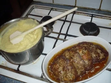 Rezept: Faschiertes Butterschnitzel mit Kartoffelpüree Bild Nr. 5 Faschiertes Butterschnitzel mit Kartoffelpüree - Rezept - Bild Nr. 5