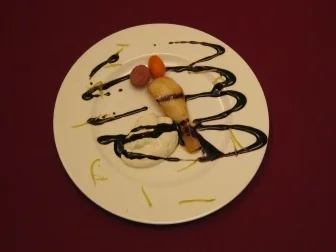 Rezept: Dialog von Abate-Birnen und Ricotta mit einer Veloute von Balsamicocreme Dialog von Abate-Birnen und Ricotta mit einer Veloute von Balsamicocreme - Rezept