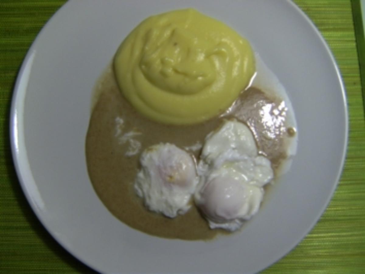 Saure Eier mit Stampf - Rezept mit Bild - kochbar.de