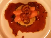 Rinderfilet mit Sardellen an Rosmarinpolenta und Möhrchen - Rezept