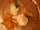 Litschi-Honig-Sorbet, Limette-Minze-Sorbe und karamellisierte Mangos - Rezept