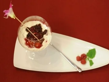 Rezept: Schwarzbrot-Grütze (Anni Wendler) Schwarzbrot-Grütze (Anni Wendler) - Rezept