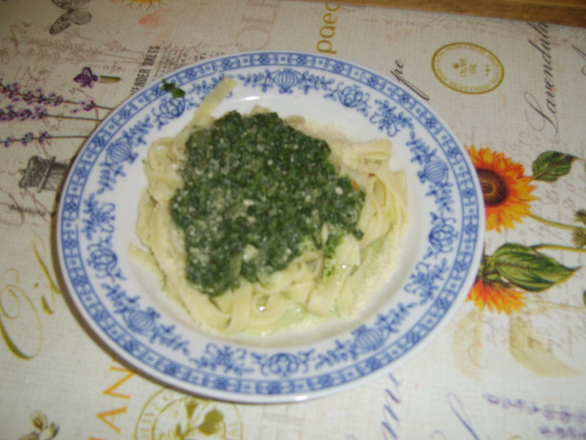 Bandnudeln mit Spinat - Rezept - Bild Nr. 2