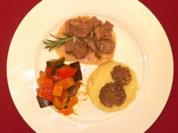 Lammragout auf getrüffeltem Kartoffelpüree an mediterranem Gemüse - Rezept