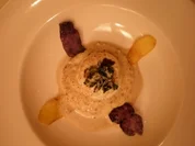 Pochiertes Ei auf Selleriepüree mit Trüffelrosette - Rezept