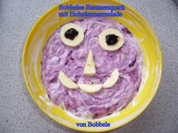 Zwischengericht: Bobbeles Bananenquark mit Holundermarmelade - Rezept