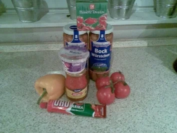 Rezept: Würstchengulasch Würstchengulasch - Rezept