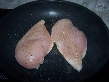 Rezept: Poulardenbrüstchen Bild Nr. 2 Poulardenbrüstchen - Rezept - Bild Nr. 2