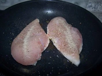 Rezept: Poulardenbrüstchen Bild Nr. 3 Poulardenbrüstchen - Rezept - Bild Nr. 3