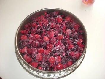 KUCHEN: BEEREN IM GOLDENEN KÄFIG - Rezept - Bild Nr. 5