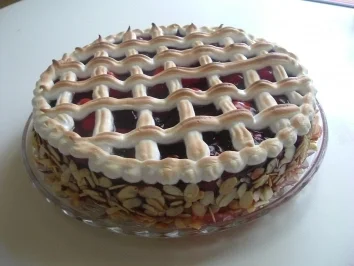 KUCHEN: BEEREN IM GOLDENEN KÄFIG - Rezept