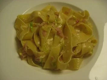 Rezept: Pappardelle mit Lauch Pappardelle mit Lauch - Rezept