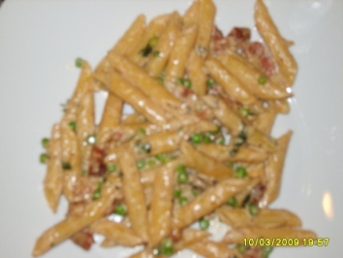 Penne mit Erbsen SpeckSoße - Rezept