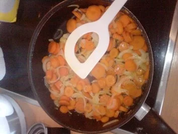 Rezept: Bier-Rindfleisch mit Kräuterklößen Bild Nr. 3 Bier-Rindfleisch mit Kräuterklößen - Rezept - Bild Nr. 3