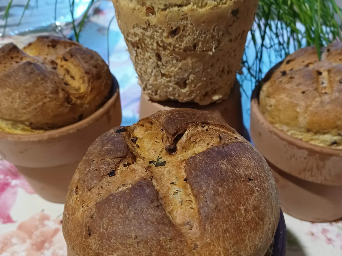 Rezept: Kräuterbrot aus dem Blumentopf Bild Nr. 2 Kräuterbrot aus dem Blumentopf - Rezept - Bild Nr. 2