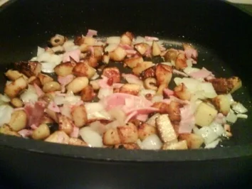 Rezept: Eier - Käse -Omlett mit herzhafter Füllung Eier - Käse -Omlett mit herzhafter Füllung - Rezept