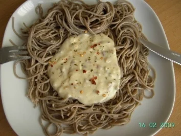 Hanfnudeln mit Gorganzolasauce - Rezept
