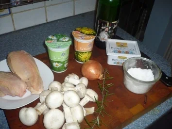 Hühnchen in Champignon - Weißwein - Soße - Rezept
