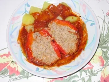 Rezept: Hauptgericht: Gefüllter Paprika Bild Nr. 3 Hauptgericht: Gefüllter Paprika - Rezept - Bild Nr. 3